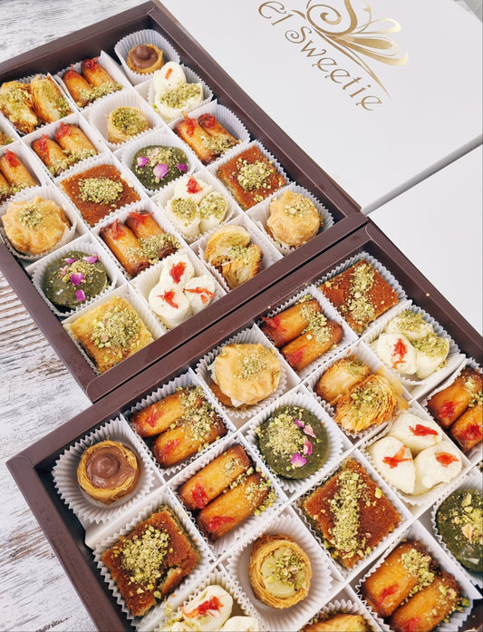 Deluxe Ashta Mixed Box